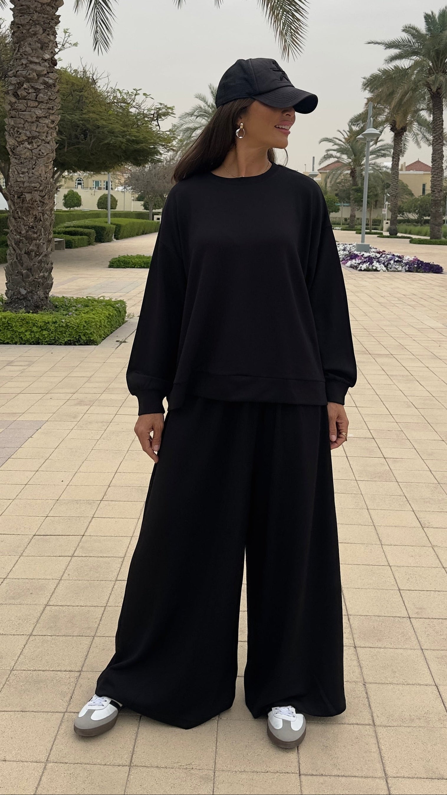 طقم التدفق - أسود