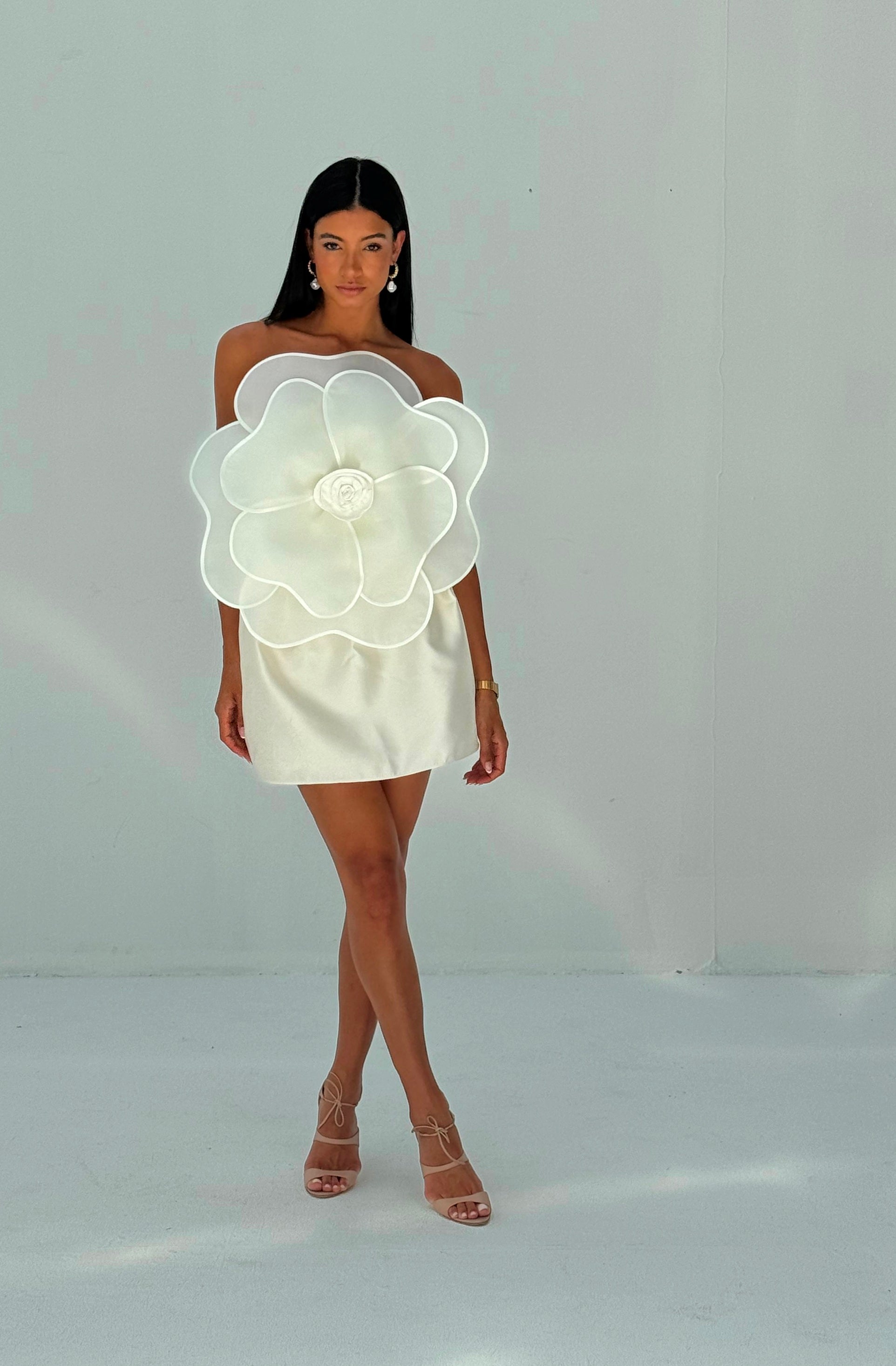 White Flower Top And Skirt - EDS025A